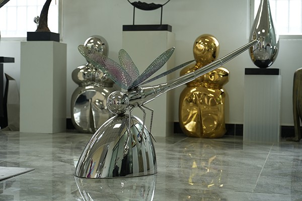 Stainless Steel Dragonfly Sculpture | Custom Polished Insect Art for Interior or Garden Display